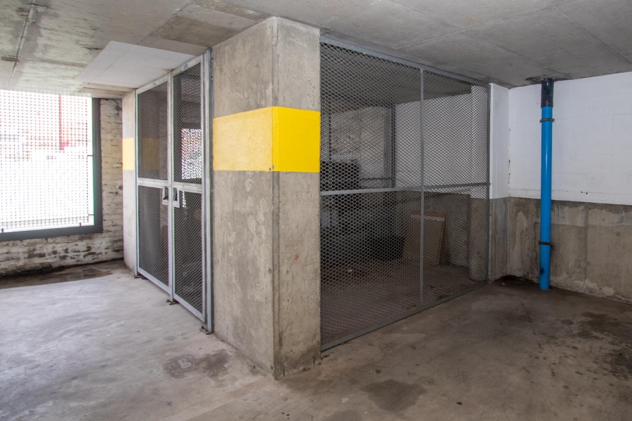 To Let 1 Bedroom Property for Rent in Zonnebloem Western Cape
